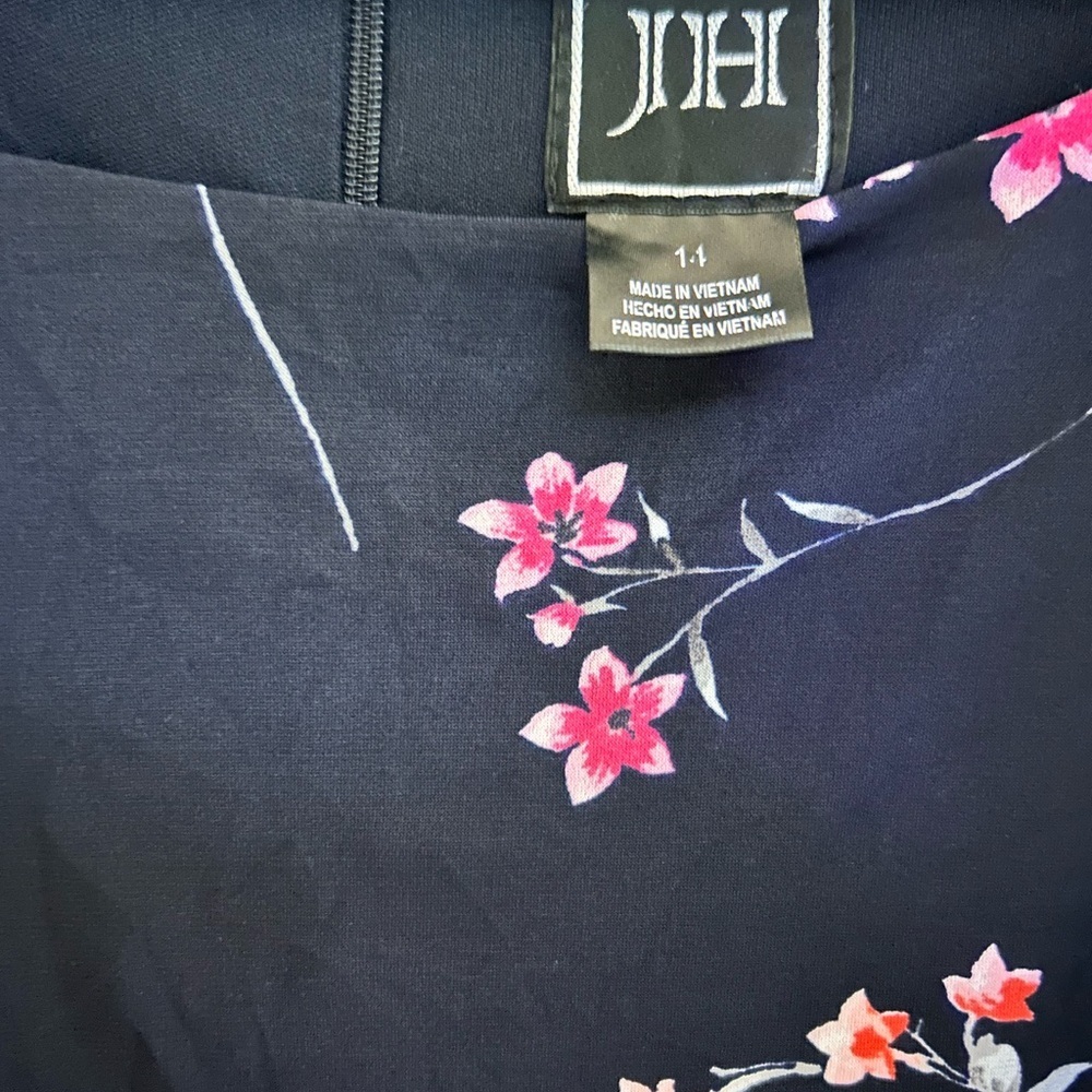 Floral Black Dress - Picture 2 of 3